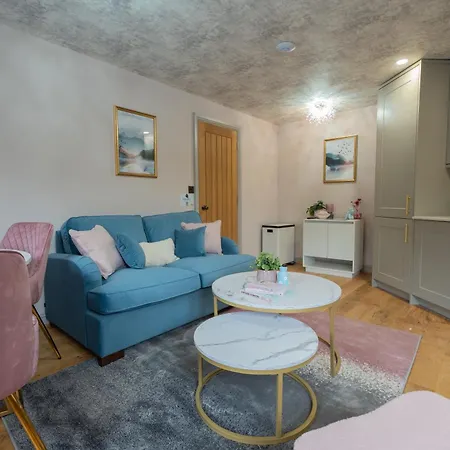 Kitsune - 1 Bedroom Luxury By Mint *